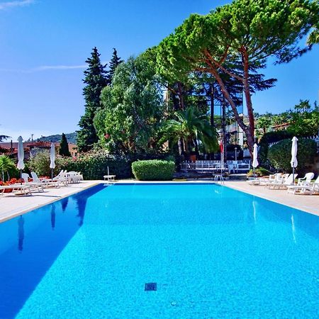 Apartament Free Parking-Sea View, With Pool & Garden San Remo Zewnętrze zdjęcie